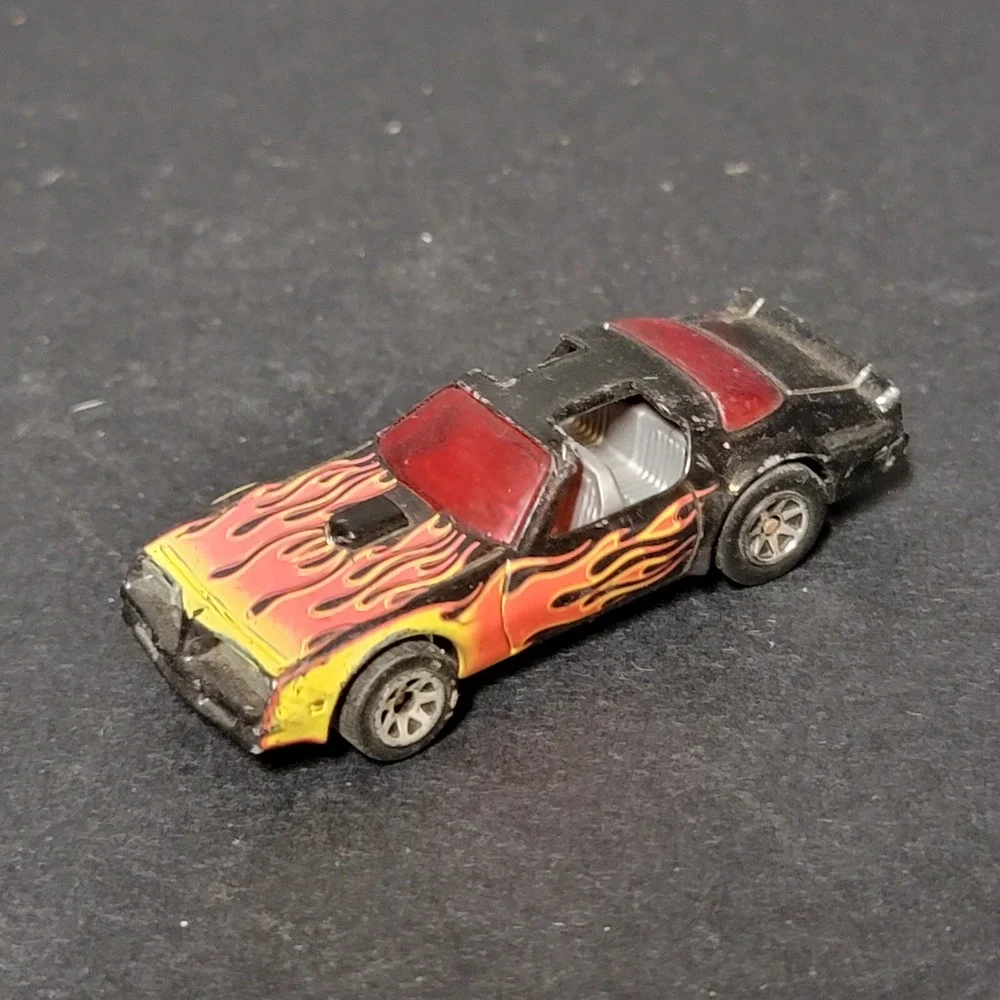 HOT BIRD BLACK WITH ORANGE FLAMES & CHROME WHEELS HOT WHEELS 2006  198/223 LOOSE